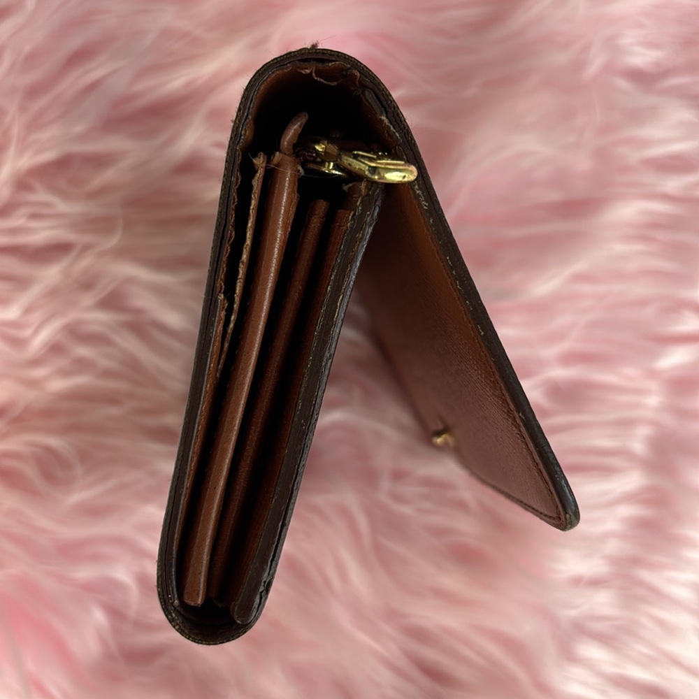 Louis Vuitton Wallet - Picture 14 of 16